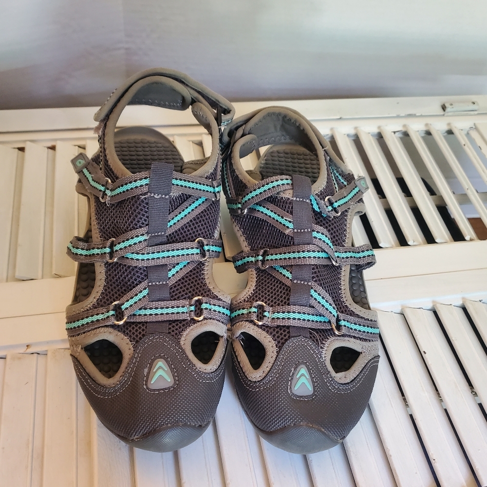 Women's Gray and Blue Water Shoes Sandals, Size 8